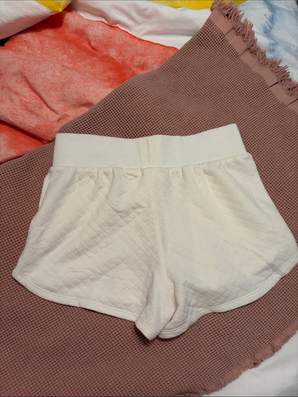stars above Cream Quilted Athletic Lounge Shorts - Picture 3 of 3